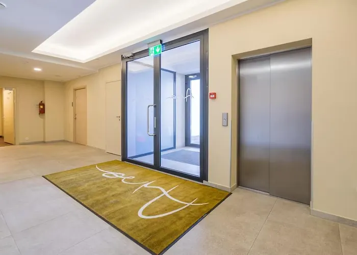 Lovely Aisa | 2 Terraces Apartment *